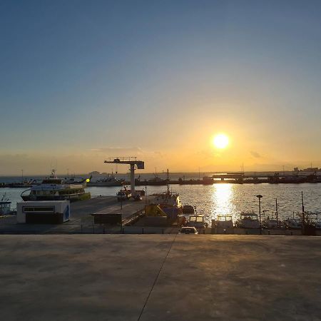 Acogedor Apartamento Vistas Al Mar Roses Esterno foto