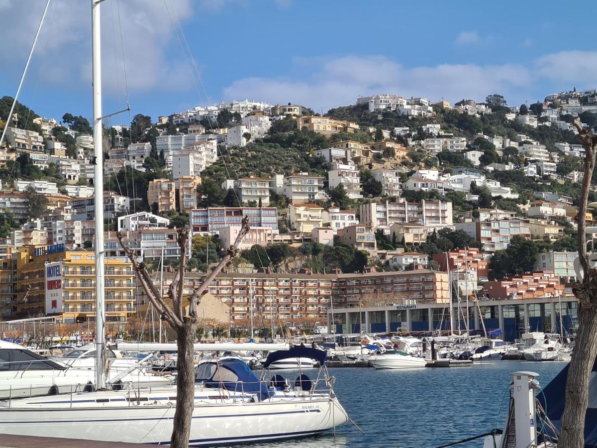 Acogedor Apartamento Vistas Al Mar Roses Esterno foto